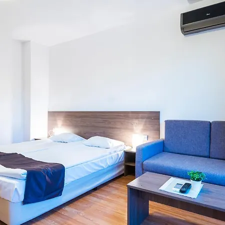 Admiral Plaza Aparthotel Sunny Beach