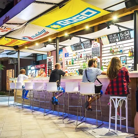 Admiral Plaza 4* Σάνι Μπιτς