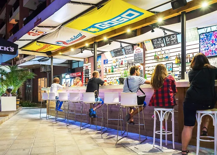 Admiral Plaza 4* Σάνι Μπιτς