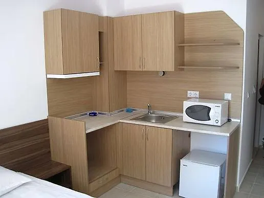 Admiral Plaza Ξενοδοχείο με διαμερίσματα 4*