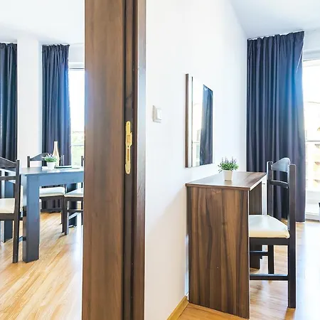 Admiral Plaza 阳光海滩