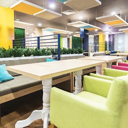 Admiral Plaza 公寓式酒店