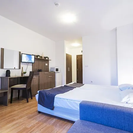 Admiral Plaza 阳光海滩